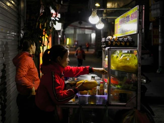 An image of a food stand.